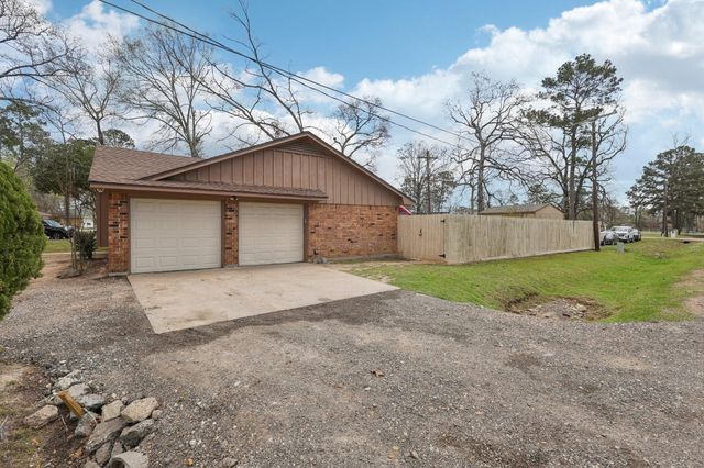 100 Montrose Circle, Conroe, TX 77301