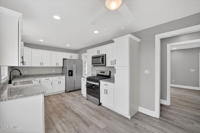 8040 Jerusalem Road, Oregon, OH 43616