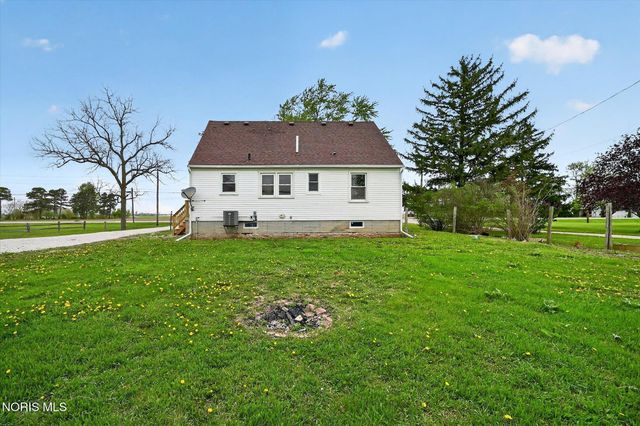 8040 Jerusalem Road, Oregon, OH 43616