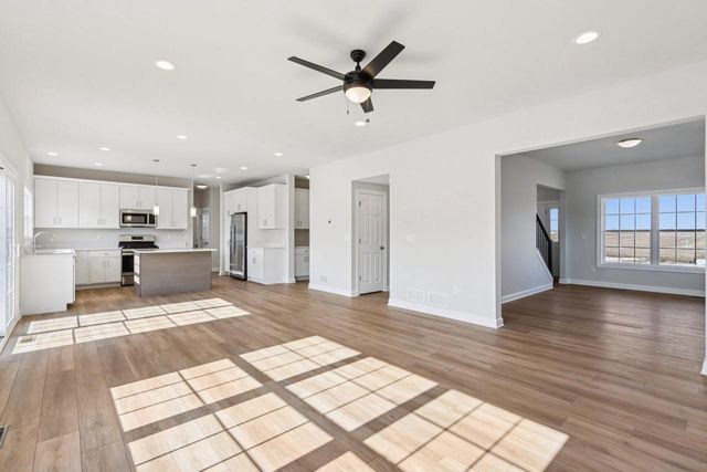 509 Barnum LANE, Delavan, WI 53115