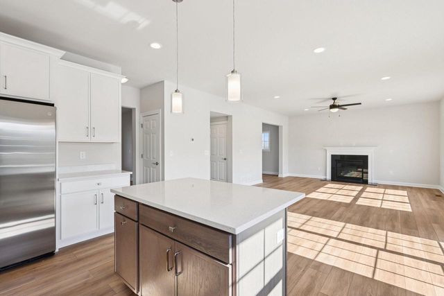509 Barnum LANE, Delavan, WI 53115