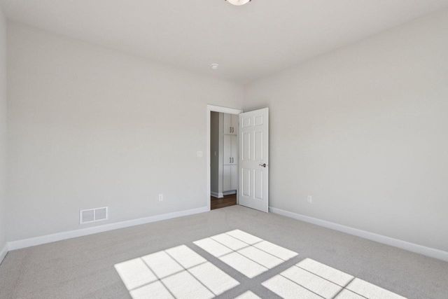 509 Barnum LANE, Delavan, WI 53115
