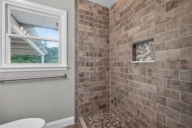 2637 Stone Drive SW, Lilburn, GA 30047