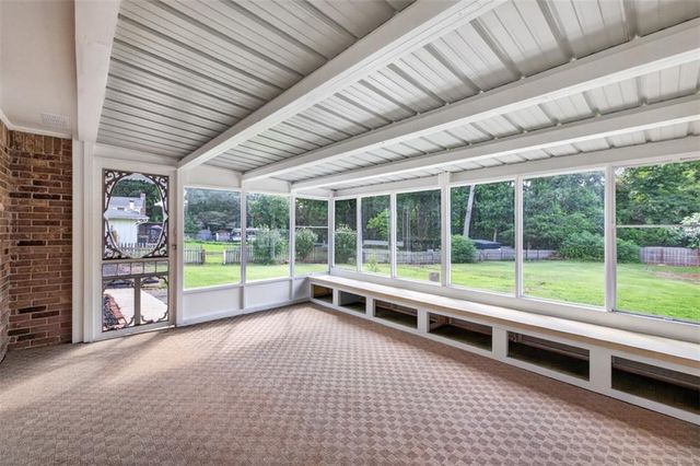 2637 Stone Drive SW, Lilburn, GA 30047