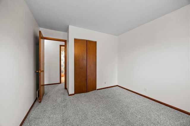 168 Linden Circle, Apple Valley, MN 55124