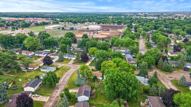 168 Linden Circle, Apple Valley, MN 55124