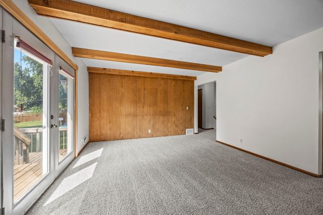 168 Linden Circle, Apple Valley, MN 55124