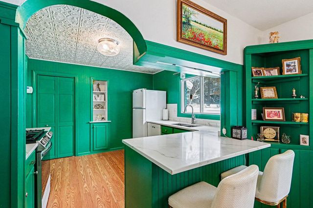 2314 Frederick Avenue, Kalamazoo, MI 49008