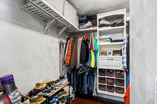 2314 Frederick Avenue, Kalamazoo, MI 49008