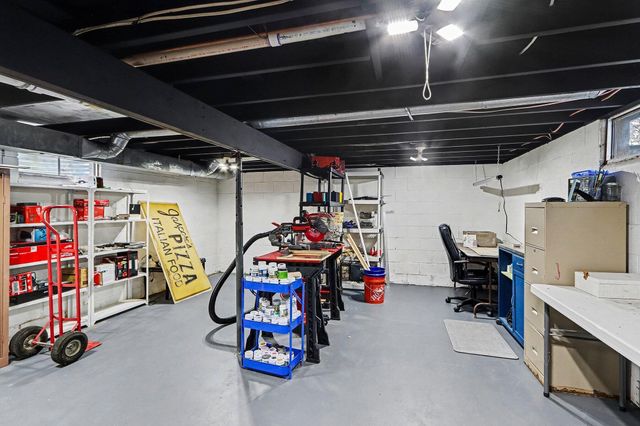 2314 Frederick Avenue, Kalamazoo, MI 49008