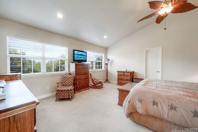 1367 Rolling Hills Rd, Blanco, TX 78606