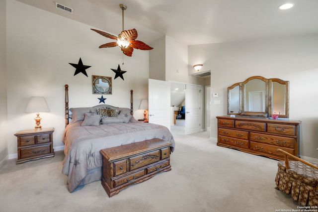 1367 Rolling Hills Rd, Blanco, TX 78606