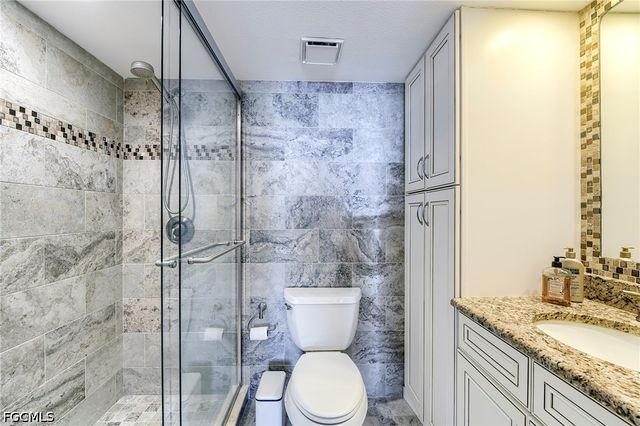 15021 Punta Rassa RD 404, Fort Myers, FL 33908