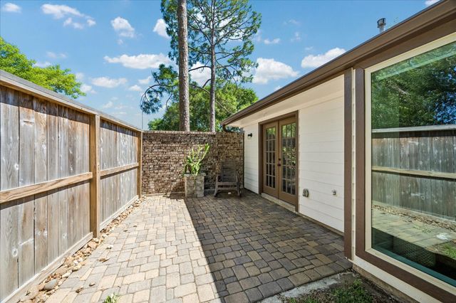 16707 Burwood Court, Houston, TX 77058