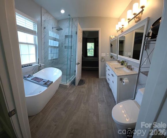 11632 Long Forest Drive, Charlotte, NC 28269