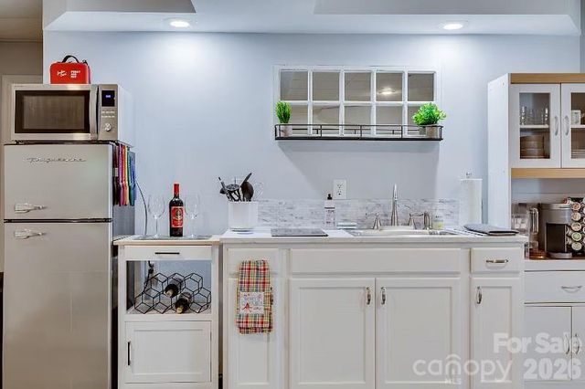 11632 Long Forest Drive, Charlotte, NC 28269