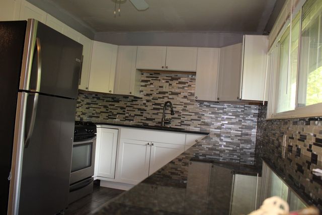 22020 Sunset Boulevard, Oak Park, MI 48237
