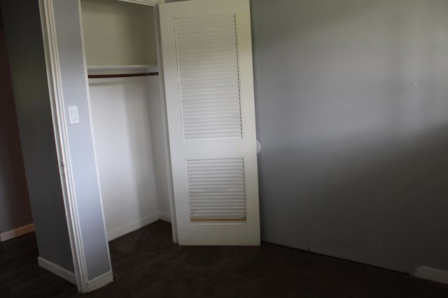 22020 Sunset Boulevard, Oak Park, MI 48237