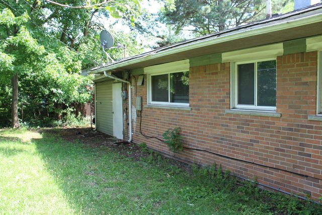 22020 Sunset Boulevard, Oak Park, MI 48237
