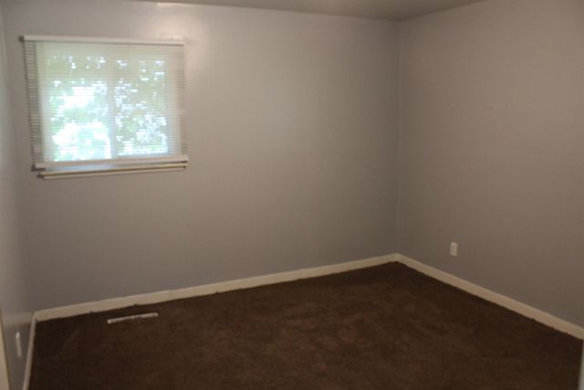 22020 Sunset Boulevard, Oak Park, MI 48237