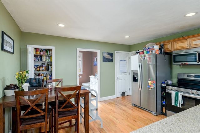 22 Quobaug Avenue, Oxford, MA 01540