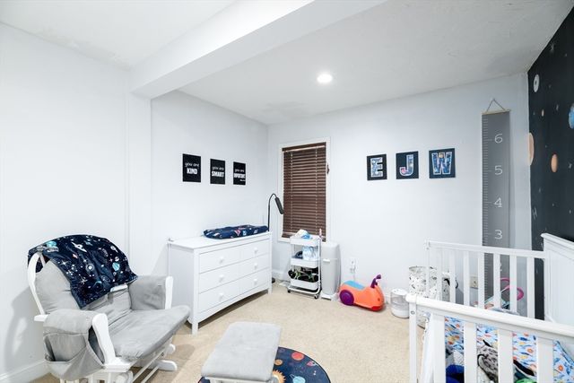 22 Quobaug Avenue, Oxford, MA 01540