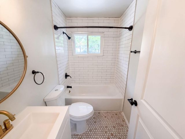 2590 Swansea Road, Upper Arlington, OH 43221