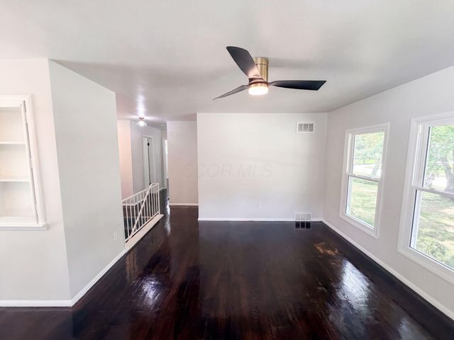2590 Swansea Road, Upper Arlington, OH 43221