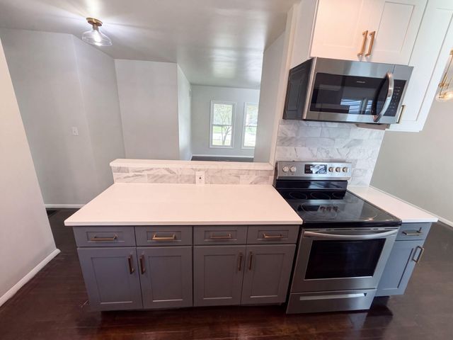 2590 Swansea Road, Upper Arlington, OH 43221