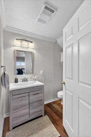 353 Winding Shore Drive, Tool, TX 75143