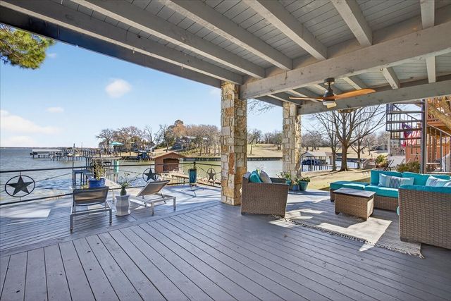 353 Winding Shore Drive, Tool, TX 75143