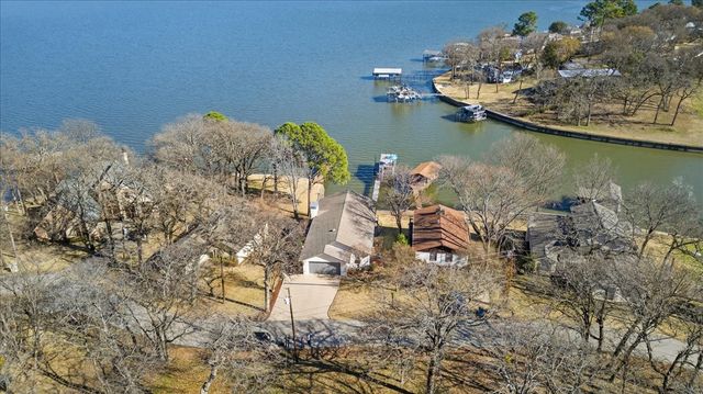 353 Winding Shore Drive, Tool, TX 75143