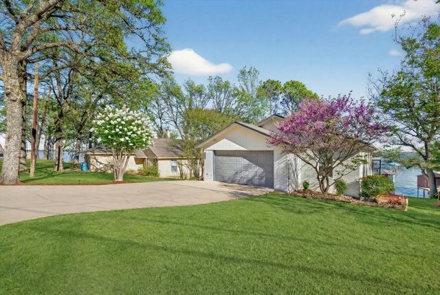 353 Winding Shore Drive, Tool, TX 75143