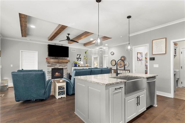 1102 NW Aspen Court, Grain Valley, MO 64029