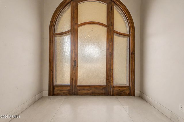 6525 N LOST DUTCHMAN Drive, Paradise Valley, AZ 85253