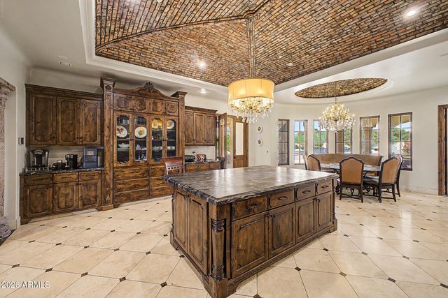 6525 N LOST DUTCHMAN Drive, Paradise Valley, AZ 85253