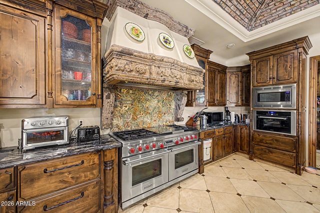 6525 N LOST DUTCHMAN Drive, Paradise Valley, AZ 85253