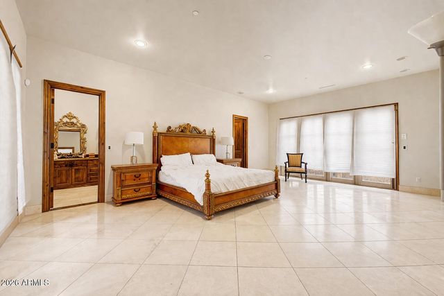 6525 N LOST DUTCHMAN Drive, Paradise Valley, AZ 85253