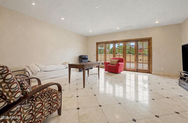6525 N LOST DUTCHMAN Drive, Paradise Valley, AZ 85253