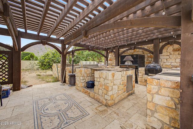 6525 N LOST DUTCHMAN Drive, Paradise Valley, AZ 85253