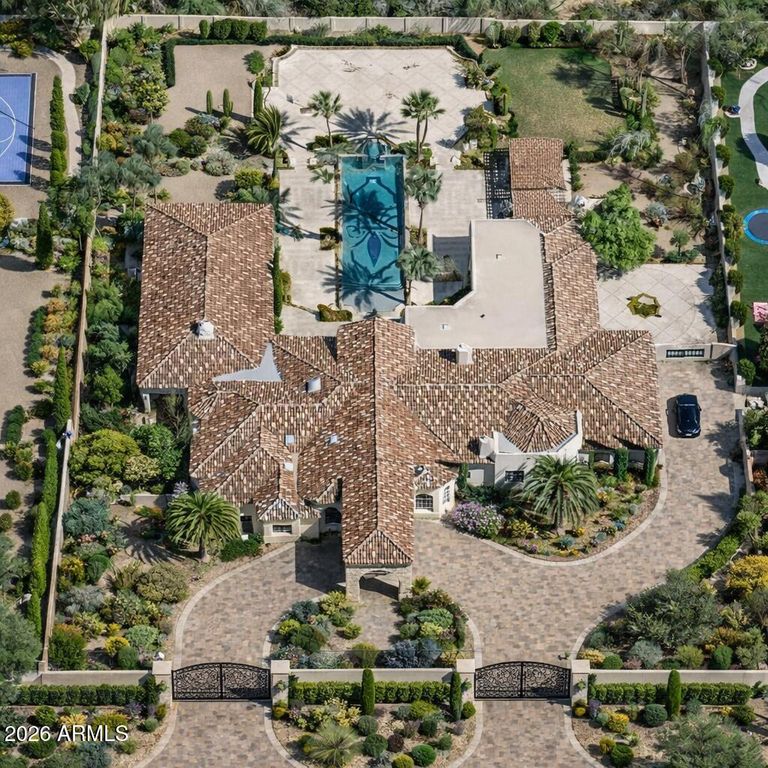 6525 N LOST DUTCHMAN Drive, Paradise Valley, AZ 85253 — photo 5