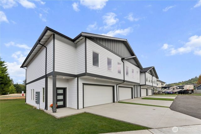 7919 Jensen Farm Ln, Arlington, WA 98223