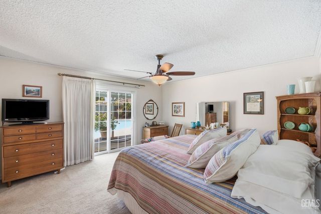 2711 Carlisle Court, Bakersfield, CA 93309