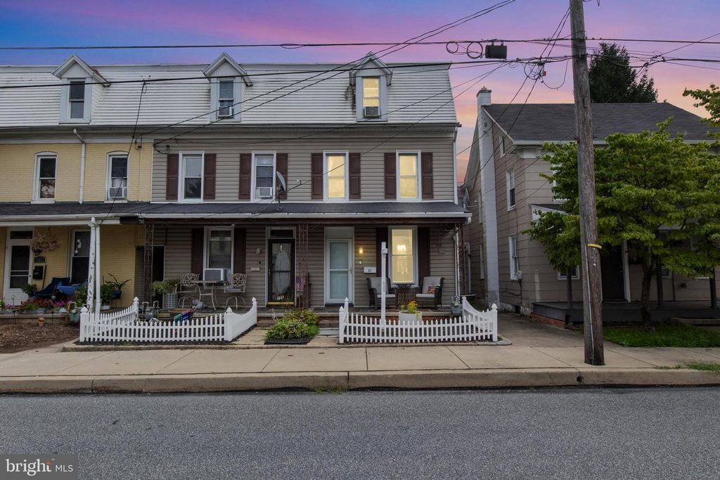 257 S PLEASANT AVE, Dallastown, PA 17313