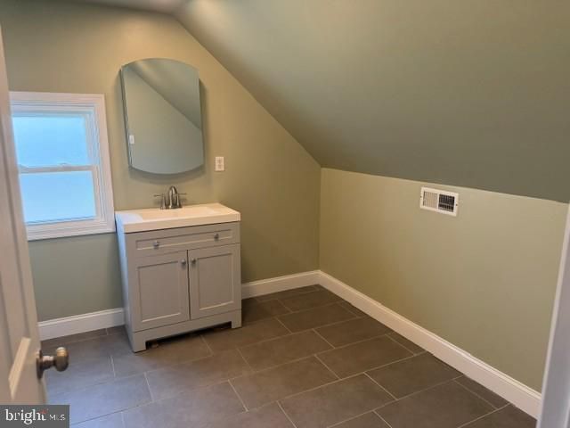 9308 TREATY RD, Philadelphia, PA 19114
