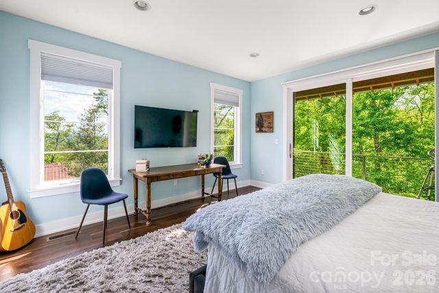 96 Gibson Road, Asheville, NC 28804