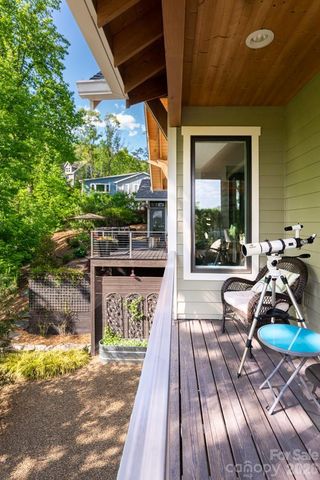 96 Gibson Road, Asheville, NC 28804