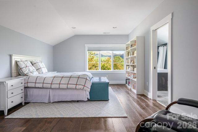 96 Gibson Road, Asheville, NC 28804