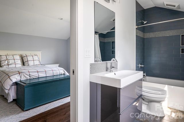 96 Gibson Road, Asheville, NC 28804