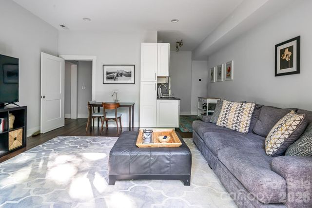 96 Gibson Road, Asheville, NC 28804